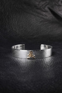 Load image into Gallery viewer, MASTERMIND WORLD BANGLE (GOLD x SILVER)