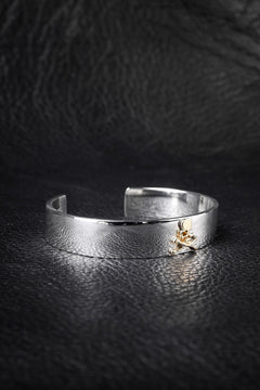 Load image into Gallery viewer, MASTERMIND WORLD BANGLE (GOLD x SILVER)