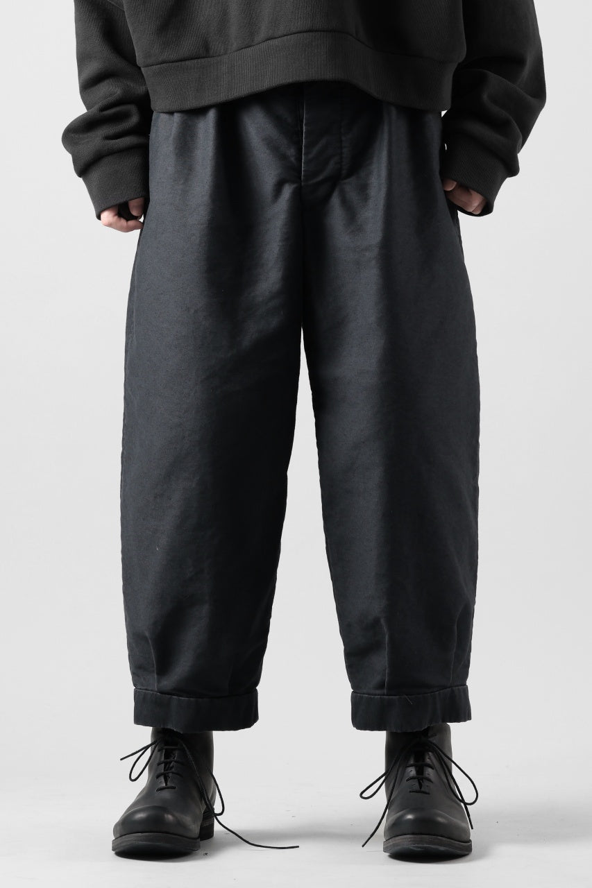 Load image into Gallery viewer, KLASICA GOSSE TWO TUCKED TROUSERS / SURPHER DYED MOLE SKIN (DEEP SEA)