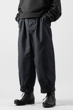 Load image into Gallery viewer, KLASICA GOSSE TWO TUCKED TROUSERS / SURPHER DYED MOLE SKIN (DEEP SEA)