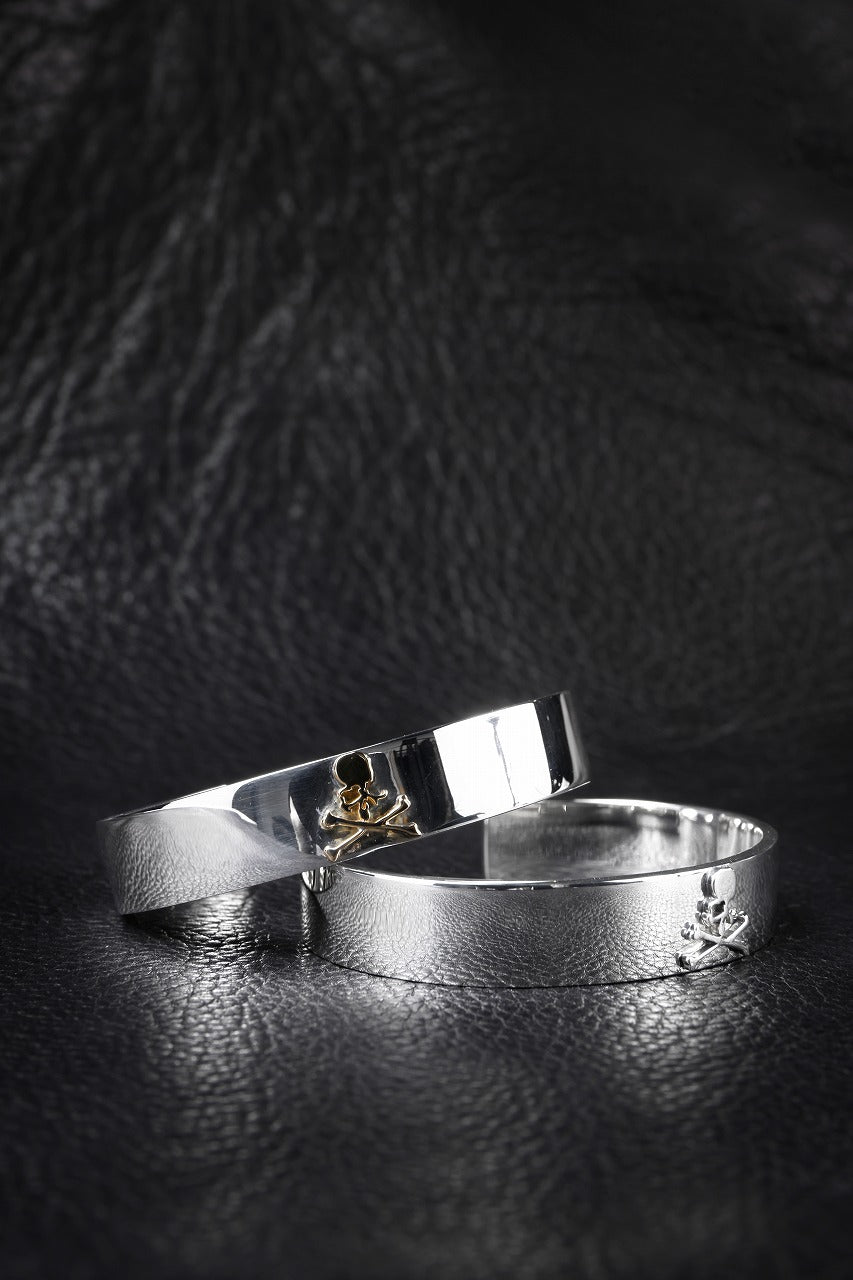 Load image into Gallery viewer, MASTERMIND WORLD BANGLE (GOLD x SILVER)