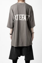 画像をギャラリービューアに読み込む, A.F ARTEFACT LOOSEY T-SHIRT / PRINT TYPE-A (G.BROWN)