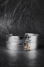Load image into Gallery viewer, MASTERMIND WORLD BANGLE (GOLD x SILVER)