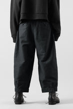 Load image into Gallery viewer, KLASICA GOSSE TWO TUCKED TROUSERS / SURPHER DYED MOLE SKIN (DEEP SEA)