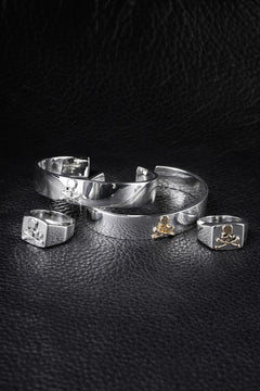 Load image into Gallery viewer, MASTERMIND WORLD COLLEGE RING (GOLD x SILVER)