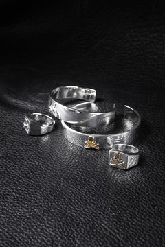 Load image into Gallery viewer, MASTERMIND WORLD COLLEGE RING (GOLD x SILVER)