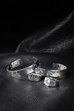 Load image into Gallery viewer, MASTERMIND WORLD BANGLE (GOLD x SILVER)