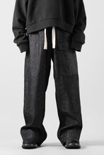 Load image into Gallery viewer, sus-sous trousers MK-1 / 11.5oz supima silket denim (BLACK)