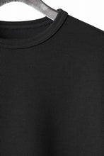 画像をギャラリービューアに読み込む, N/07 OVERSIZE TOP / RIBBED CARDBOARD KNIT JERSEY (BLACK)