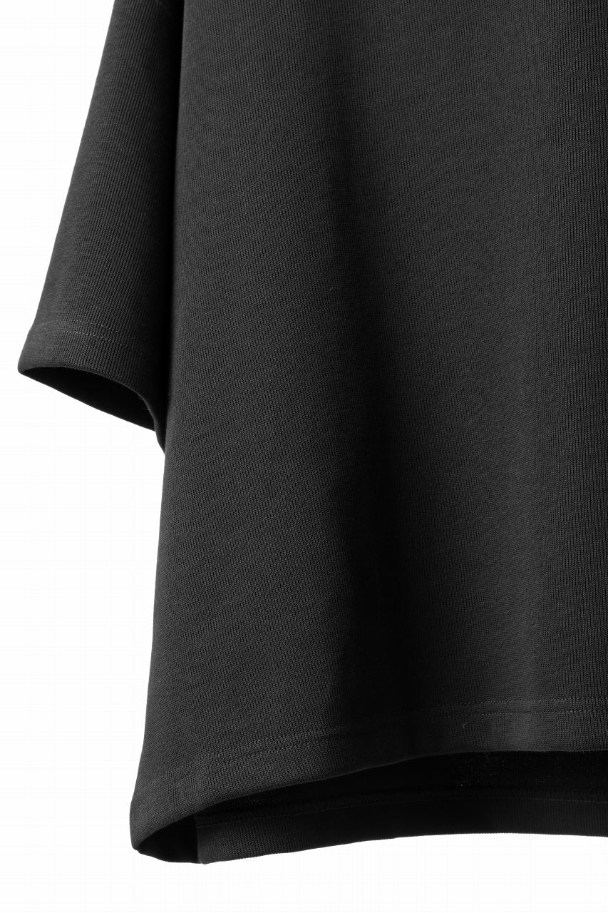 画像をギャラリービューアに読み込む, N/07 OVERSIZE TOP / RIBBED CARDBOARD KNIT JERSEY (BLACK)