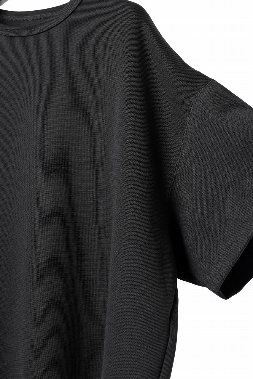 画像をギャラリービューアに読み込む, N/07 OVERSIZE TOP / RIBBED CARDBOARD KNIT JERSEY (BLACK)
