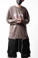 画像をギャラリービューアに読み込む, A.F ARTEFACT THICK-COLLAR BASIC L/S T-SHIRT / TYPE A PRINT (BROWN)