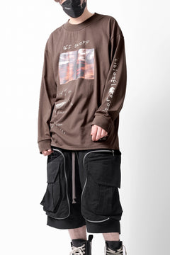 画像をギャラリービューアに読み込む, A.F ARTEFACT THICK-COLLAR BASIC L/S T-SHIRT / TYPE A PRINT (BROWN)