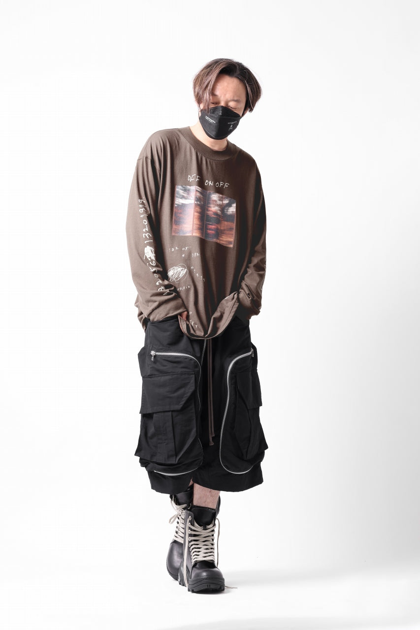 画像をギャラリービューアに読み込む, A.F ARTEFACT THICK-COLLAR BASIC L/S T-SHIRT / TYPE A PRINT (BROWN)