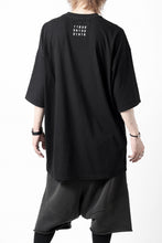 画像をギャラリービューアに読み込む, A.F ARTEFACT LOOSEY T-SHIRT / EMBROIDARY (BLACK)