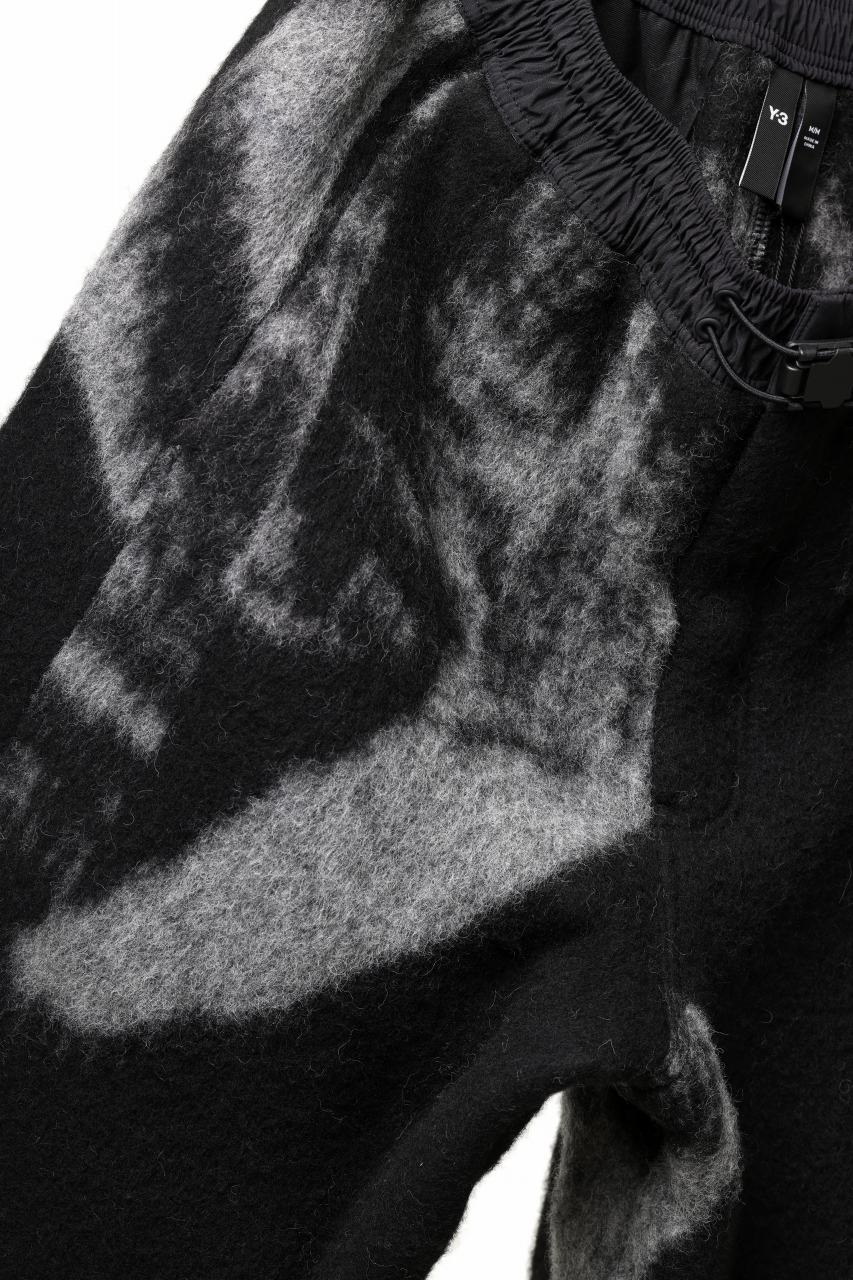 画像をギャラリービューアに読み込む, Y-3 Yohji Yamamoto FUZZY FLEECE SHORTS (BLACK + MULTI)
