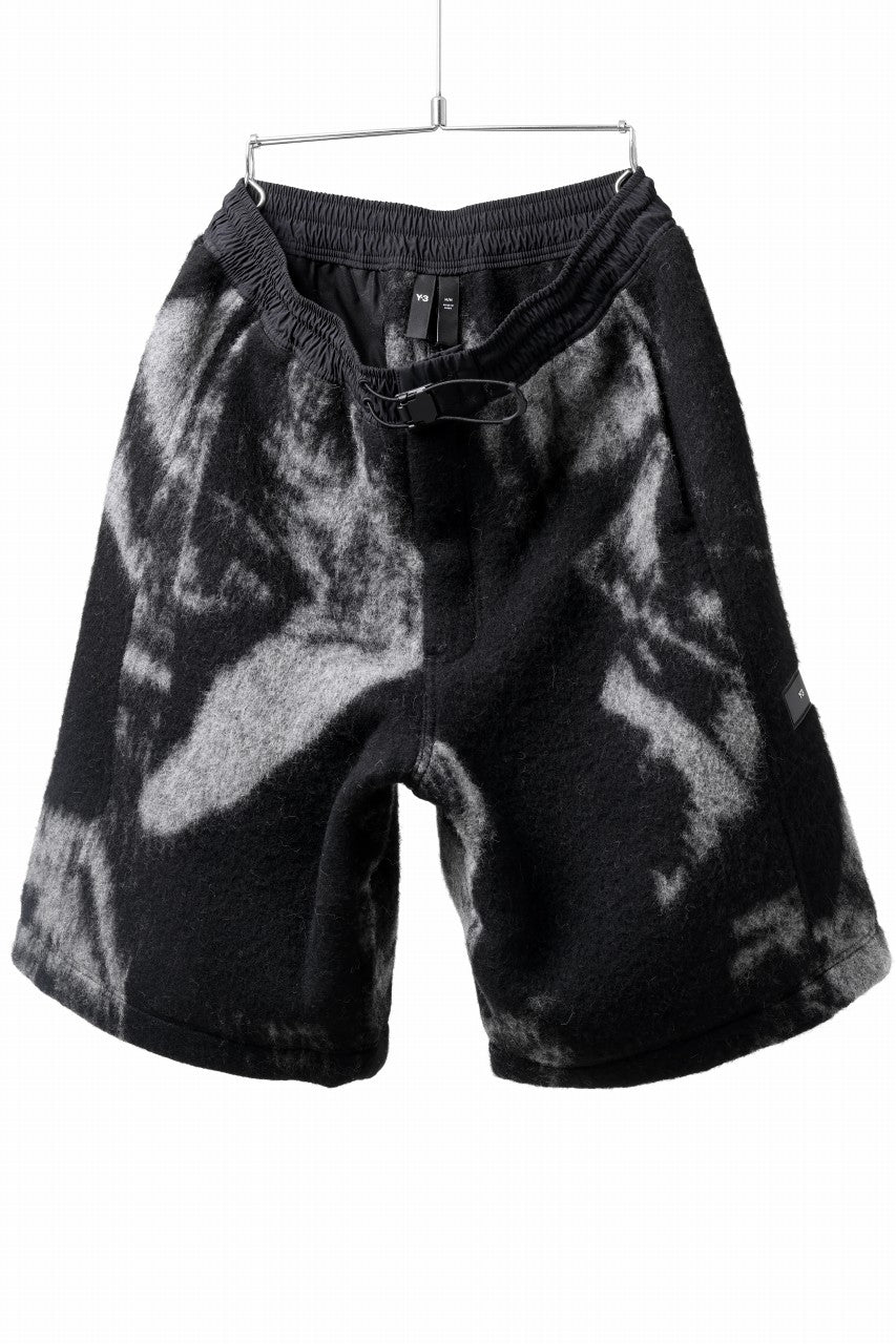 画像をギャラリービューアに読み込む, Y-3 Yohji Yamamoto FUZZY FLEECE SHORTS (BLACK + MULTI)
