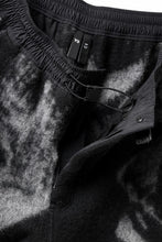 画像をギャラリービューアに読み込む, Y-3 Yohji Yamamoto FUZZY FLEECE SHORTS (BLACK + MULTI)