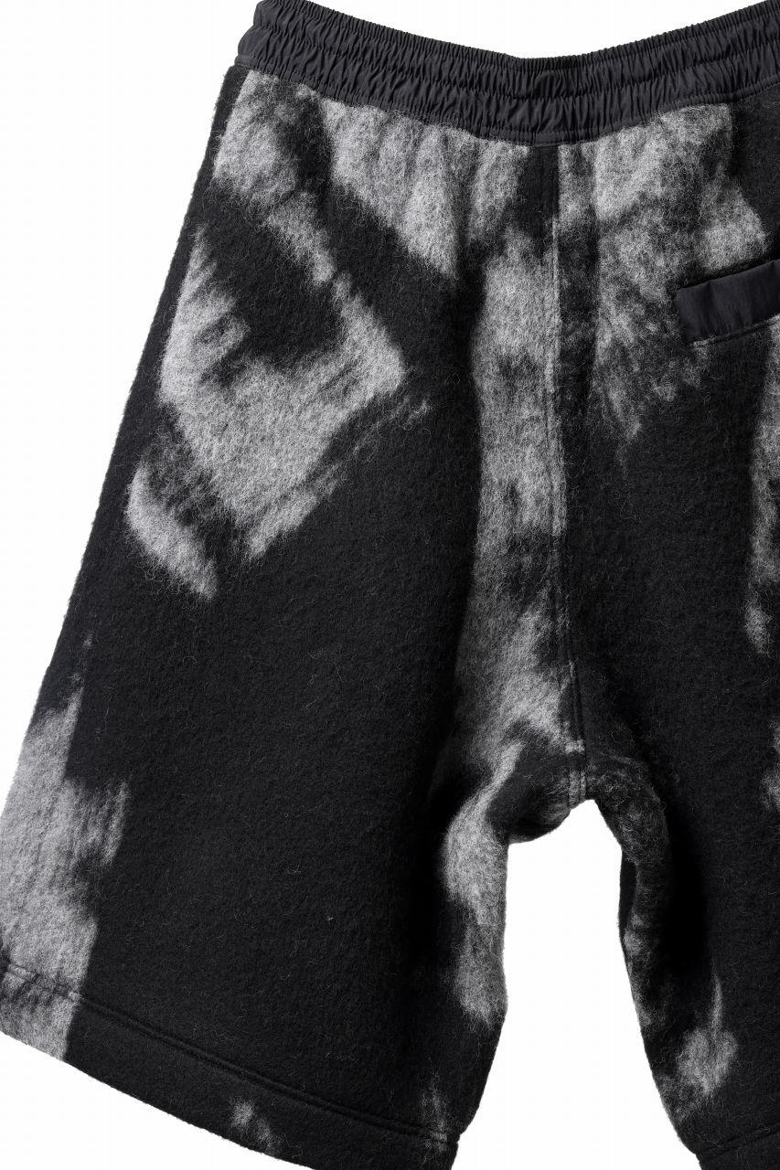 画像をギャラリービューアに読み込む, Y-3 Yohji Yamamoto FUZZY FLEECE SHORTS (BLACK + MULTI)