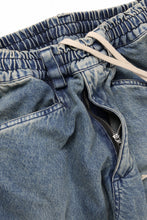 画像をギャラリービューアに読み込む, A.F ARTEFACT CARGO TUCK BAGGY PANTS / FADED DENIM (BLUE)