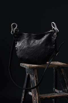 Load image into Gallery viewer, ISAMU KATAYAMA BACKLASH 2WAY BAM FLAP BAG / ITALY SHOULDER OBJECT DYED (BLACK)