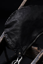 Load image into Gallery viewer, ISAMU KATAYAMA BACKLASH 2WAY BAM FLAP BAG / ITALY SHOULDER OBJECT DYED (BLACK)