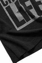 画像をギャラリービューアに読み込む, KATHARINE HAMNETT HALF SLEEVED SWEAT SHIRT / CHOOSE LIFE (BLACK)