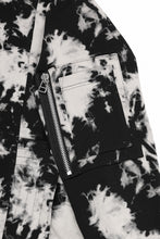Load image into Gallery viewer, A.F ARTEFACT CARGO HOODED TOPS / MOTTLED DYING (BLACK x IVORY)