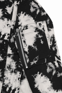 Load image into Gallery viewer, A.F ARTEFACT CARGO HOODED TOPS / MOTTLED DYING (BLACK x IVORY)