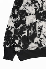 Load image into Gallery viewer, A.F ARTEFACT CARGO HOODED TOPS / MOTTLED DYING (BLACK x IVORY)