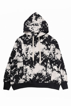 Load image into Gallery viewer, A.F ARTEFACT CARGO HOODED TOPS / MOTTLED DYING (BLACK x IVORY)