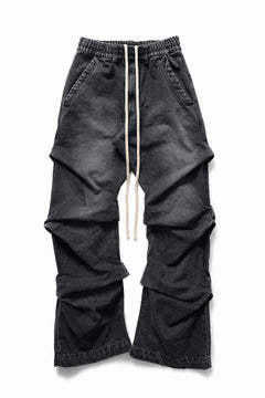 画像をギャラリービューアに読み込む, A.F ARTEFACT TUCK SLIM BAGGY PANTS / FADED DENIM (BLACK)