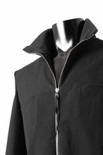 画像をギャラリービューアに読み込む, m.a+ zipped tall collar shirt jacket / H252DZ/CCE (BLACK)