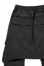 画像をギャラリービューアに読み込む, A.F ARTEFACT MILITARY SARROUEL PANTS / TECH-SMOOTH (BLACK)