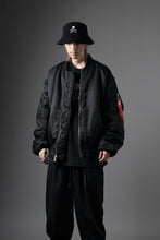 Load image into Gallery viewer, MASTERMIND WORLD x ALPHA INDUSTRIES RIVERSIBLE MA-1 JACKET (BLACK)