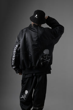 Load image into Gallery viewer, MASTERMIND WORLD x ALPHA INDUSTRIES RIVERSIBLE MA-1 JACKET (BLACK)