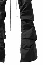 画像をギャラリービューアに読み込む, A.F ARTEFACT TUCK VOLUME BAGGY PANTS / CONY GRUNZE (BLACK)