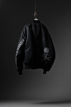 Load image into Gallery viewer, MASTERMIND WORLD x ALPHA INDUSTRIES RIVERSIBLE MA-1 JACKET (BLACK)