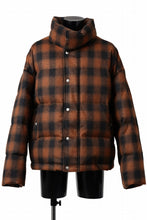 画像をギャラリービューアに読み込む, A.F ARTEFACT HIGH NECK DOWN JACKET / OMBRE CHECK FLANNEL (BLACK x ORANGE)