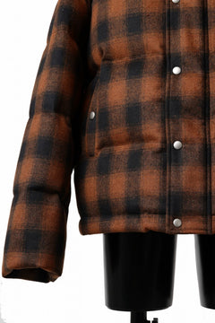 画像をギャラリービューアに読み込む, A.F ARTEFACT HIGH NECK DOWN JACKET / OMBRE CHECK FLANNEL (BLACK x ORANGE)