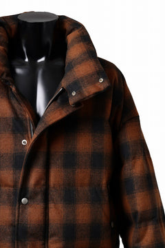 画像をギャラリービューアに読み込む, A.F ARTEFACT HIGH NECK DOWN JACKET / OMBRE CHECK FLANNEL (BLACK x ORANGE)