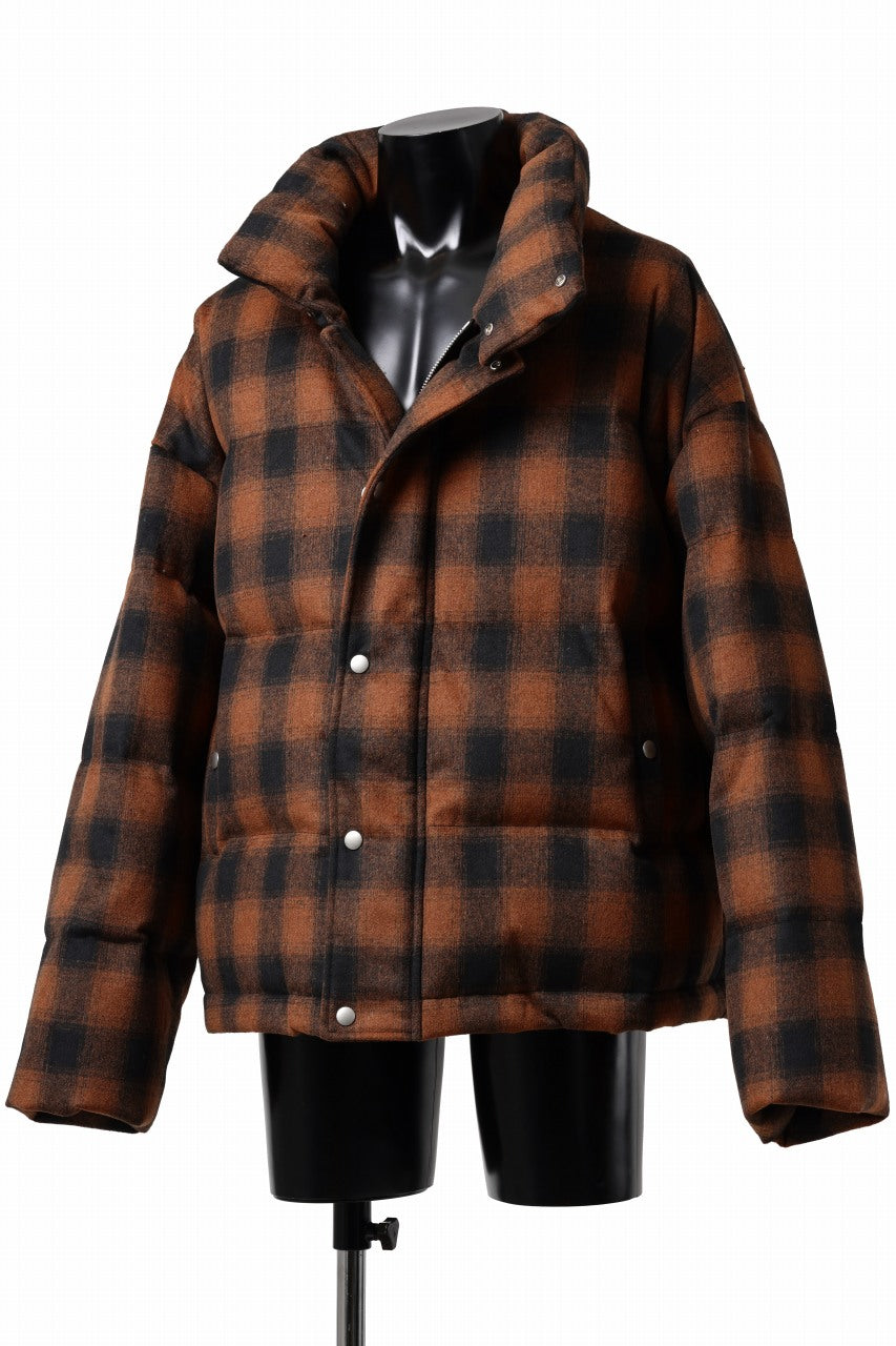 画像をギャラリービューアに読み込む, A.F ARTEFACT HIGH NECK DOWN JACKET / OMBRE CHECK FLANNEL (BLACK x ORANGE)