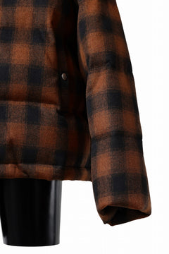 画像をギャラリービューアに読み込む, A.F ARTEFACT HIGH NECK DOWN JACKET / OMBRE CHECK FLANNEL (BLACK x ORANGE)
