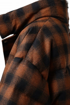 画像をギャラリービューアに読み込む, A.F ARTEFACT HIGH NECK DOWN JACKET / OMBRE CHECK FLANNEL (BLACK x ORANGE)