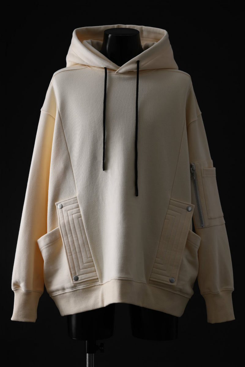 A.F ARTEFACT FLAP-DETAIL SWEAT HOODIE (CREAM)の商品ページ