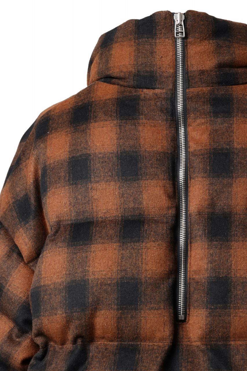 画像をギャラリービューアに読み込む, A.F ARTEFACT HIGH NECK DOWN JACKET / OMBRE CHECK FLANNEL (BLACK x ORANGE)