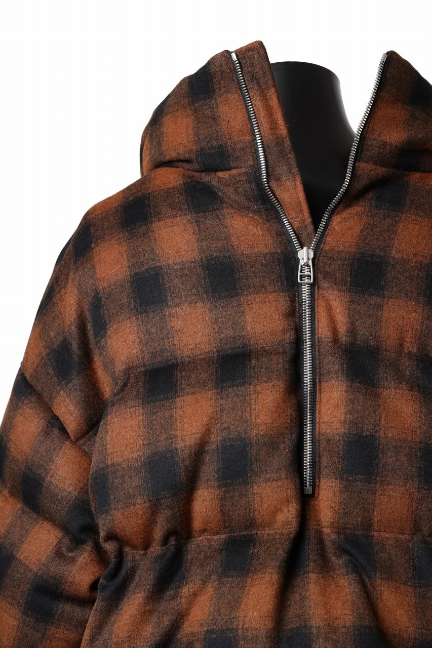 画像をギャラリービューアに読み込む, A.F ARTEFACT HIGH NECK DOWN JACKET / OMBRE CHECK FLANNEL (BLACK x ORANGE)