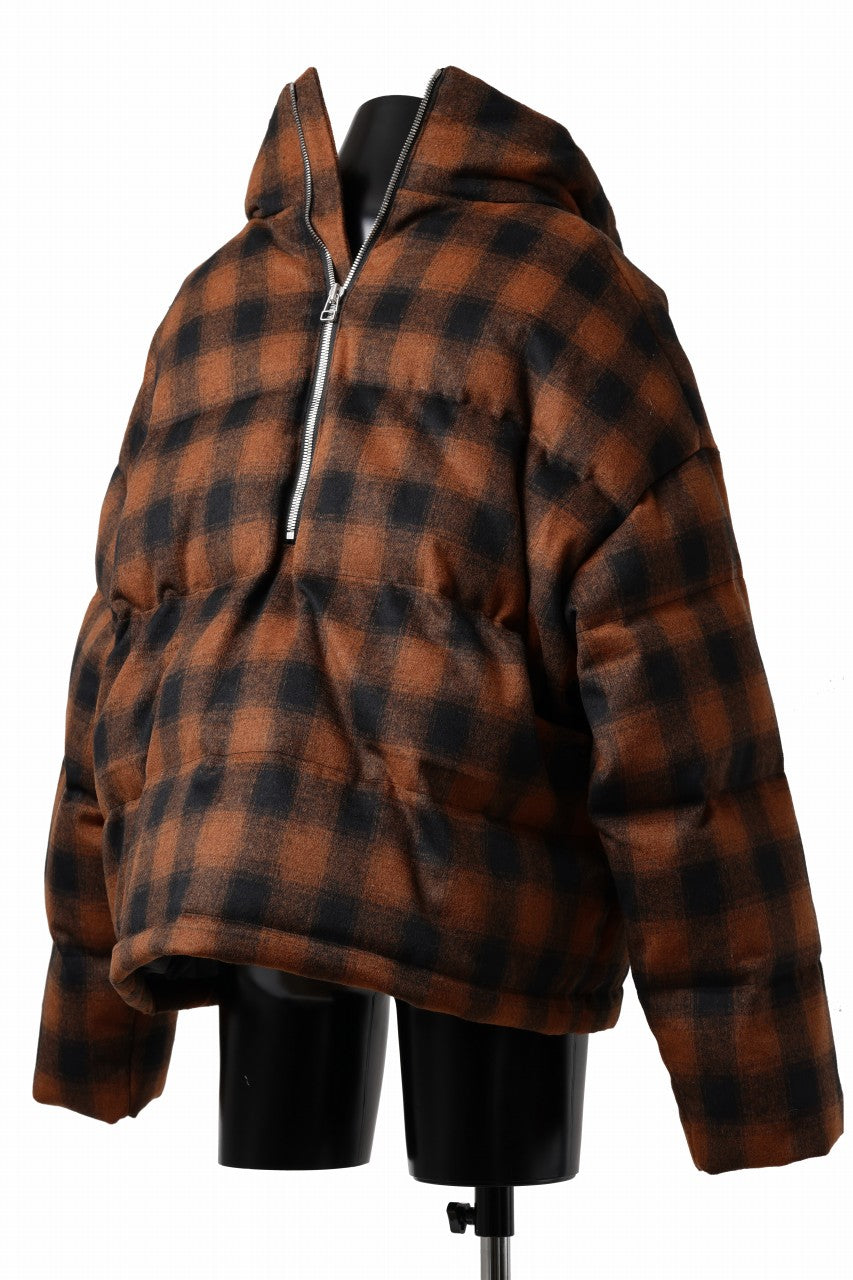画像をギャラリービューアに読み込む, A.F ARTEFACT HIGH NECK DOWN JACKET / OMBRE CHECK FLANNEL (BLACK x ORANGE)