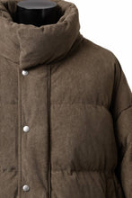 画像をギャラリービューアに読み込む, A.F ARTEFACT HIGH NECK DOWN JACKET / CORDUROY (BROWN)
