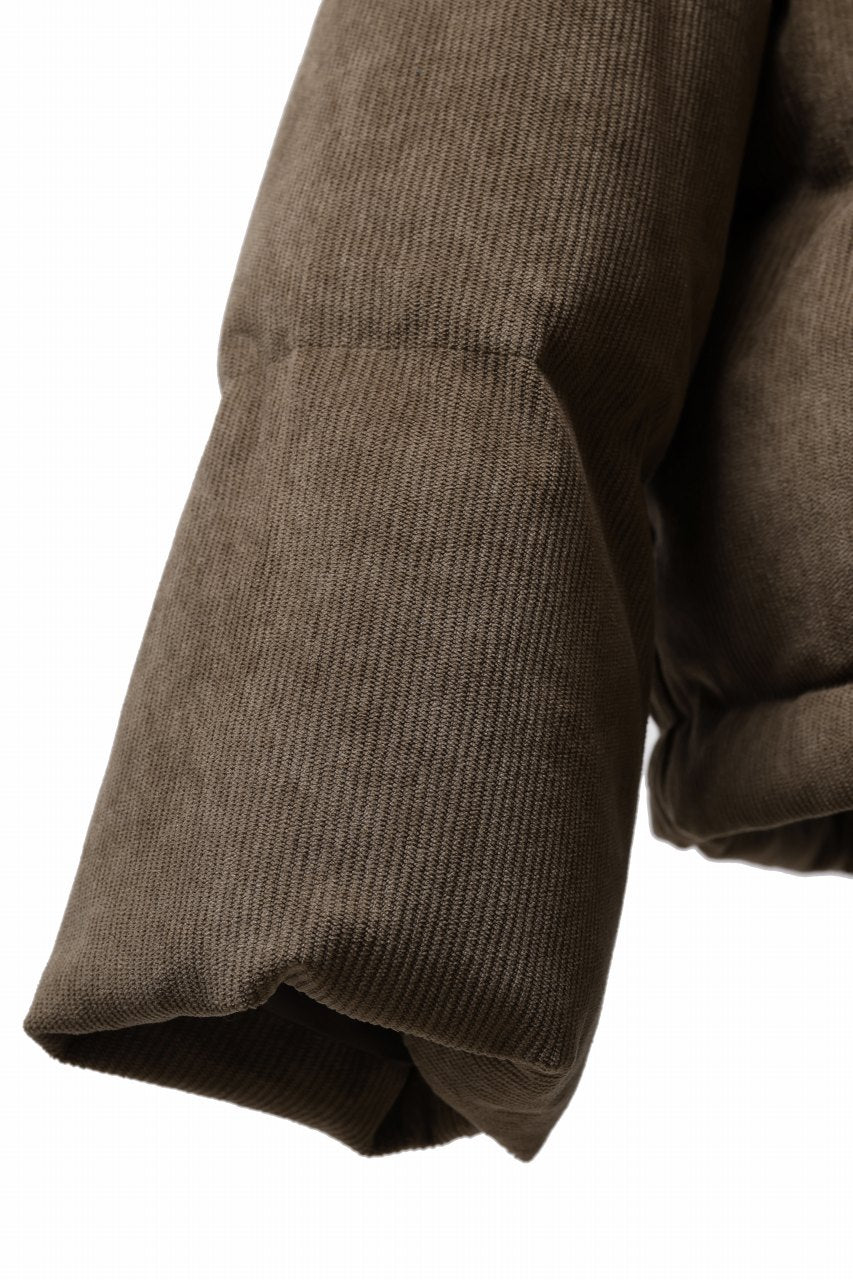画像をギャラリービューアに読み込む, A.F ARTEFACT HIGH NECK DOWN JACKET / CORDUROY (BROWN)